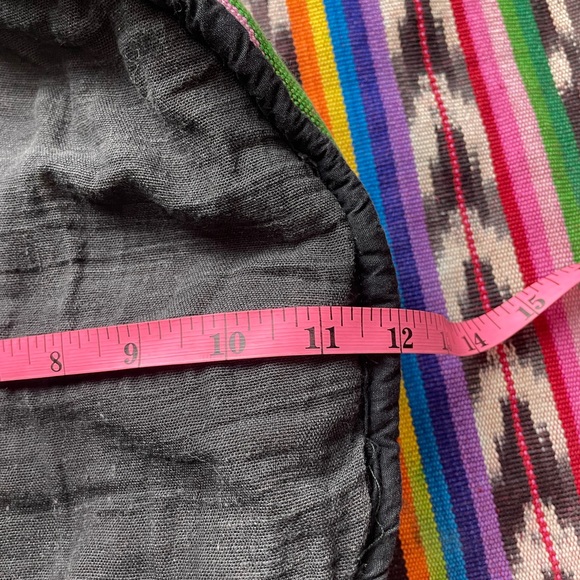 Peruvian Duffel Tote Handmade Normal Wear - Picture 6 of 10